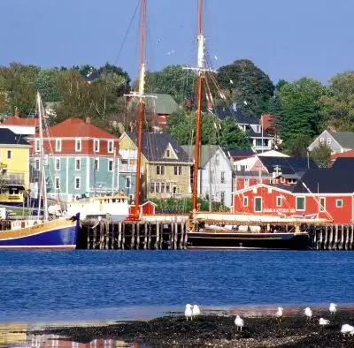 Blick auf Hafen von Lunenburg Novia Scotia
